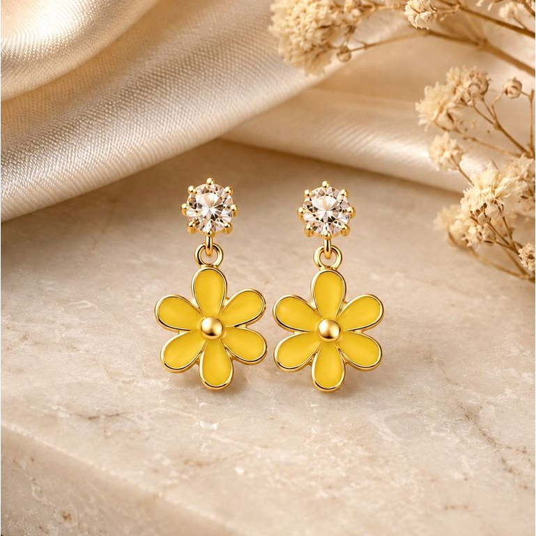 Brinco Infantil Flor Resinada Dourado Semijoia Delicada