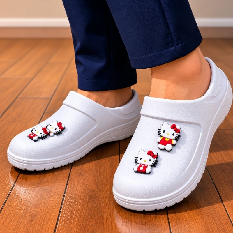 Sapato Serviço Nr-32 Limpeza Profissional Diarista Cozinheira Fechado EPI Antiderrapante Impermeável (Nr-32 Hello kitty)