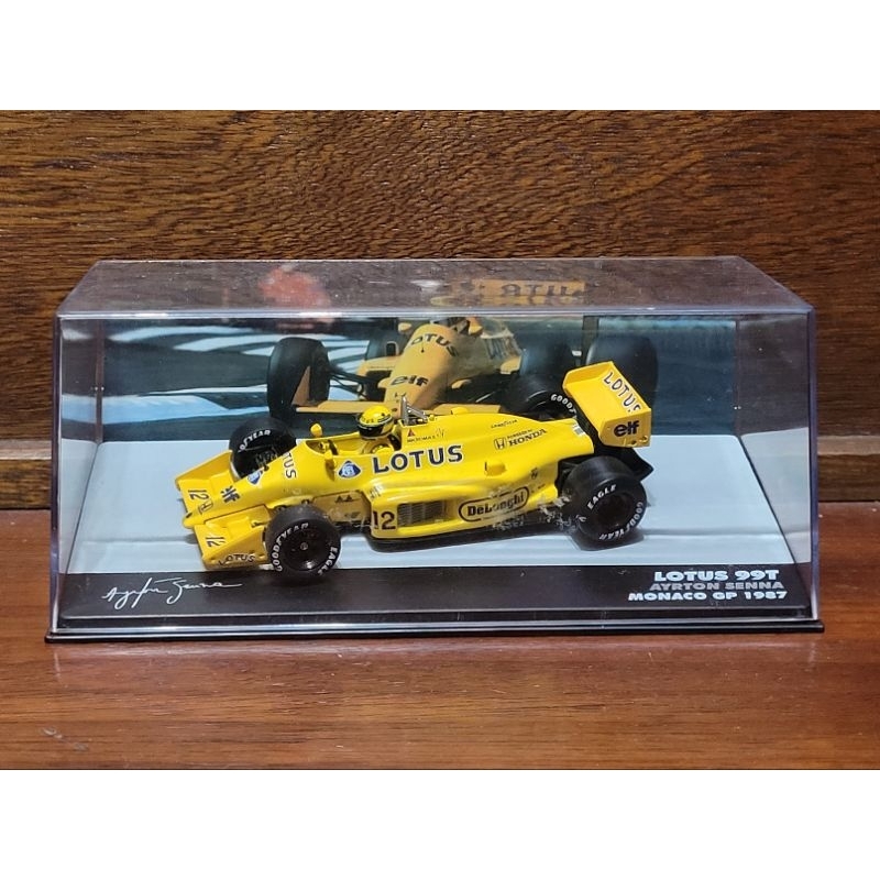 Ayrton Senna Lotus 99T 1987 - Coleção Lendas Brasileiras do Automobilismo F1 - Carrinho Miniatura 1/43