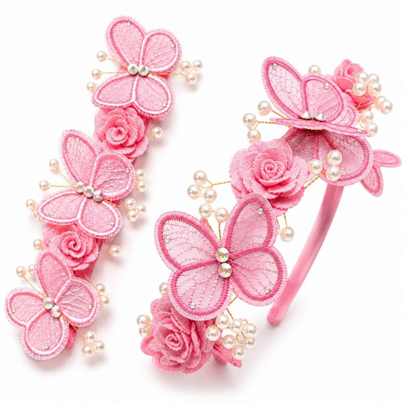 Tiara Arco e Faixa Trançada Jardim Encantado Luxo – Rosa Bebê com Borboleta de Organza e Strass