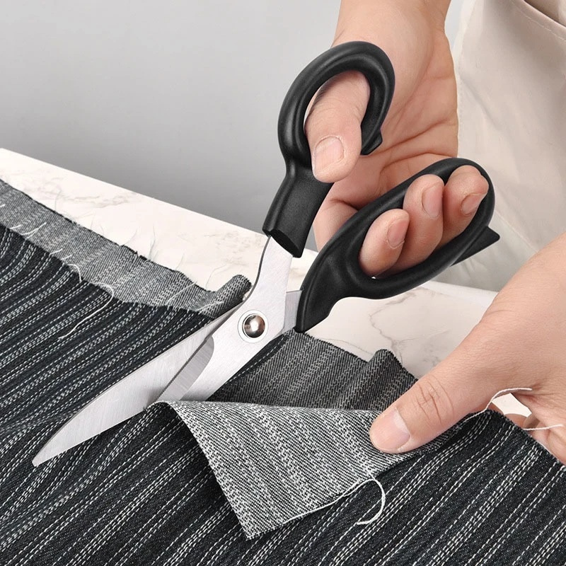 Tesoura Multiuso 24cm Aço Inox para Tecido e Papel – Cabo Anatômico