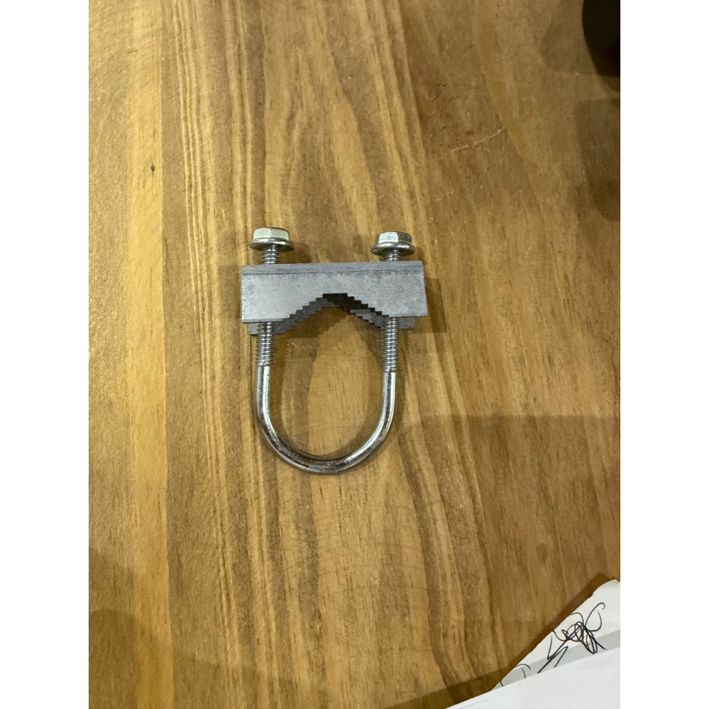 Abraçadeira em U Galvanizada 7x6 cm – Alta Resistência para Fixação de Antenas e Tubos — imagem 2 de 2