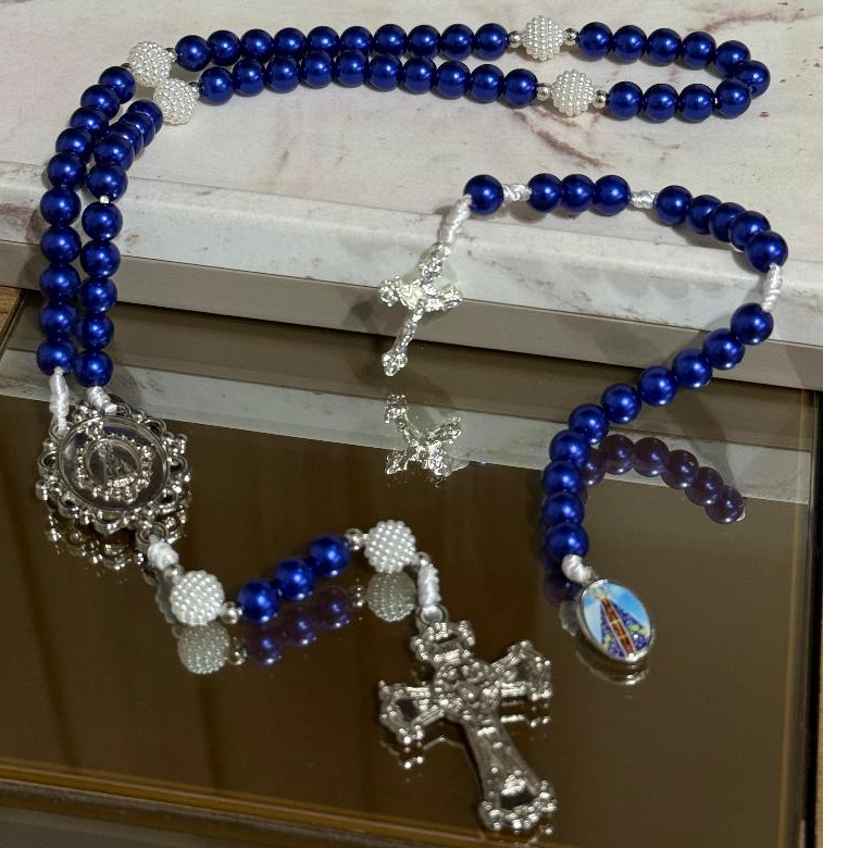 Kit Devocional Nossa Senhora Aparecida - Terço Perolado Azul e Dezena Religiosa