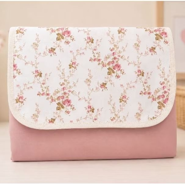 Trocador Portátil P/ Bebê C/ 2 Bolsos 100% Algodão Estampa Floral E Rose