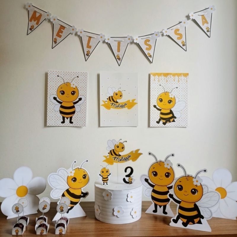 Kit Festa Abelhinha Personalizado Decoração Infantil Só Um Bolinho Festa em Casa Aniversário escola mesversario completa