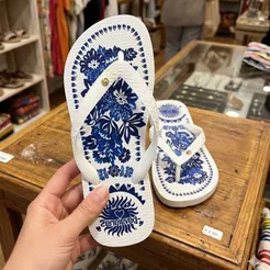 Chinelo Feminino Leve e Prático Para Uso em Praia e Lazer