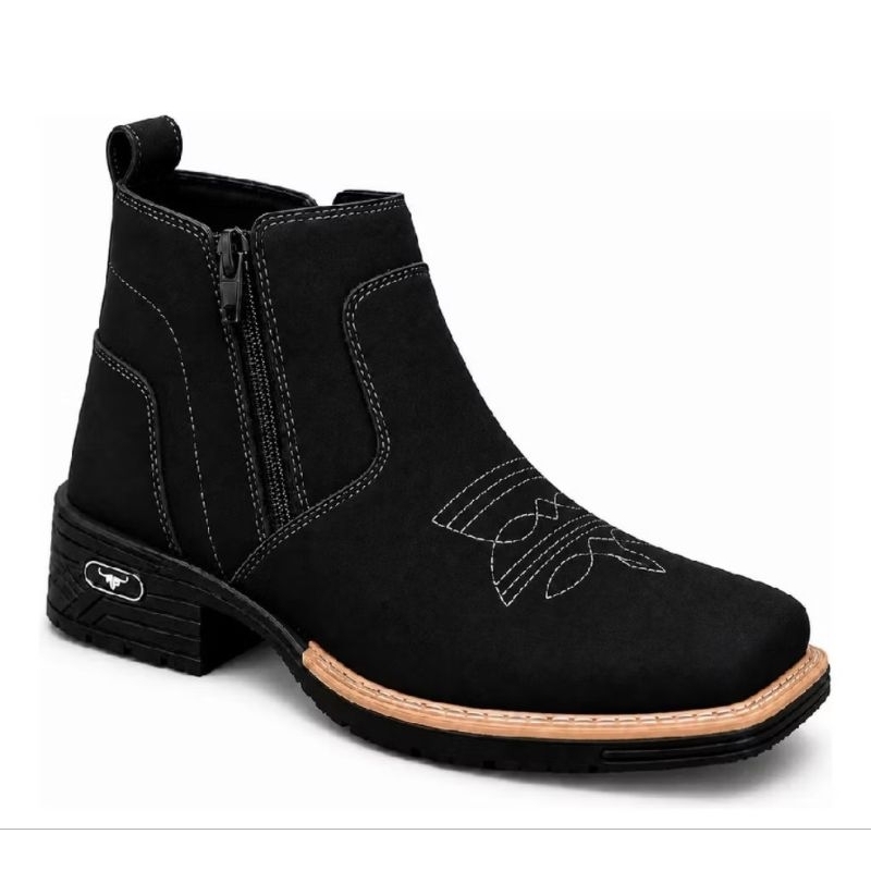 Botina Texana Masculina com Elástico Lateral e Solado Antiderrapante Bico Quadrado, Bordado Estilo Wester