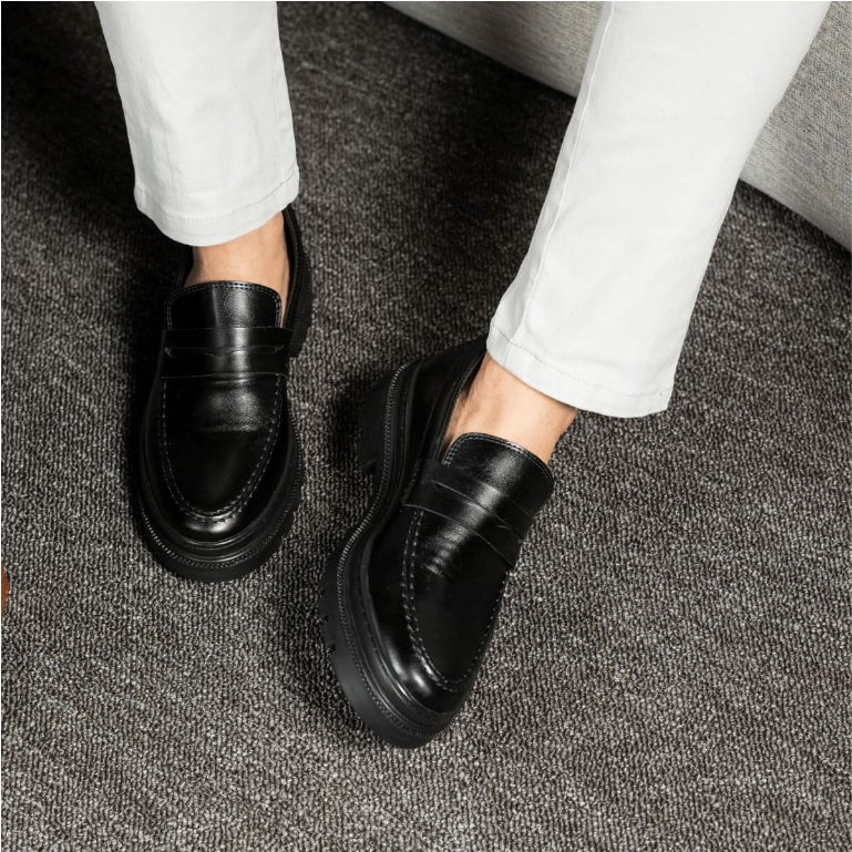 Sapato Social Masculino Casual Mocassim Costurado Piettro Trabalho Eventos