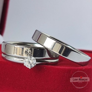 Conjunto de Alianças e Anel Solitário em Prata Lisa 4mm com Caixinha de Veludo - Perfeito para Compromisso e Namoro"