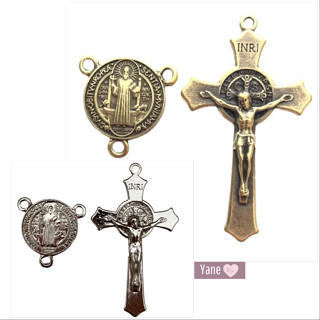 2 Pares de Crucifixo | Entremeio de São Bento | Terços Miçangas artesanato