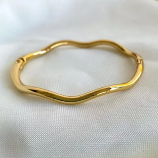 BRACELETE ONDULADO (Verniz Italiano) .