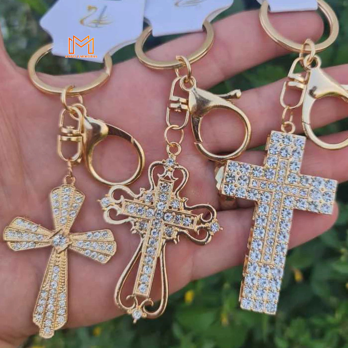 Chaveiro Crucifixo Strass com Mosquete Metal - PROMOÇÃO em Oferta na Shopee