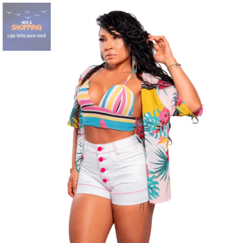 Bermuda Jeans Feminino Branca Barra Dobrada com 4Botões Rosa Super Tendencia Modelo