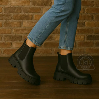 Bota Coturno Feminino Tratorada Chelsea Macia Confortável Snapshoes em Oferta na Shopee