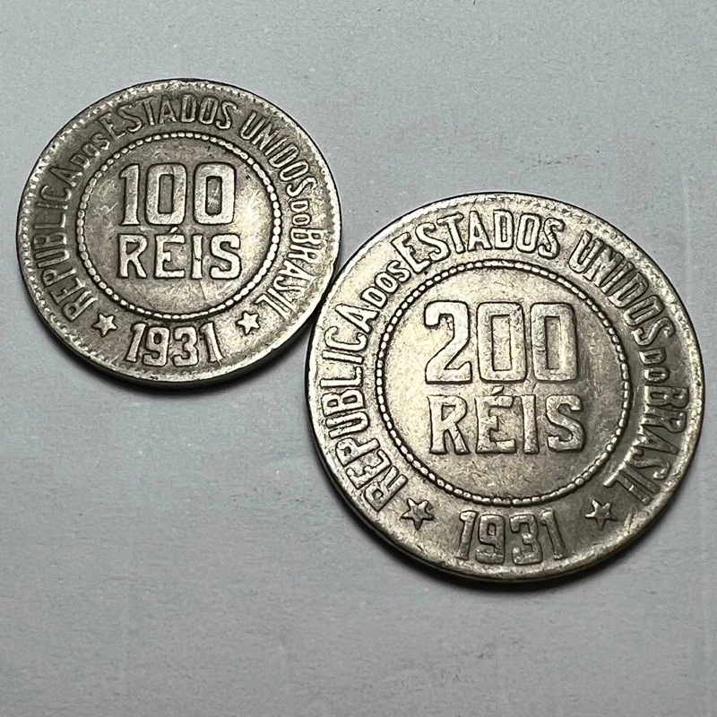 Lote 2 Moedas de 100 e 200 Réis 1931