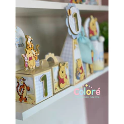 Kit Festa Ursinho Pooh LUXO Caixa Personalizada - Kit - Caixa - Lembrancinha - Aniversário