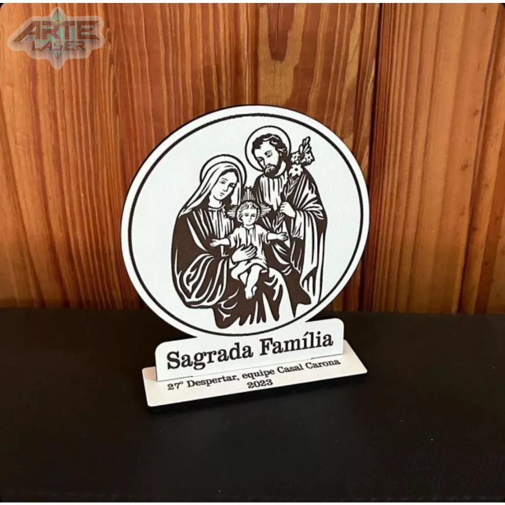 Kit Sagrada Familia Lembrancinha Religiosa - Primeira Eucaristia, Crisma e Eventos. Personalizado MDF