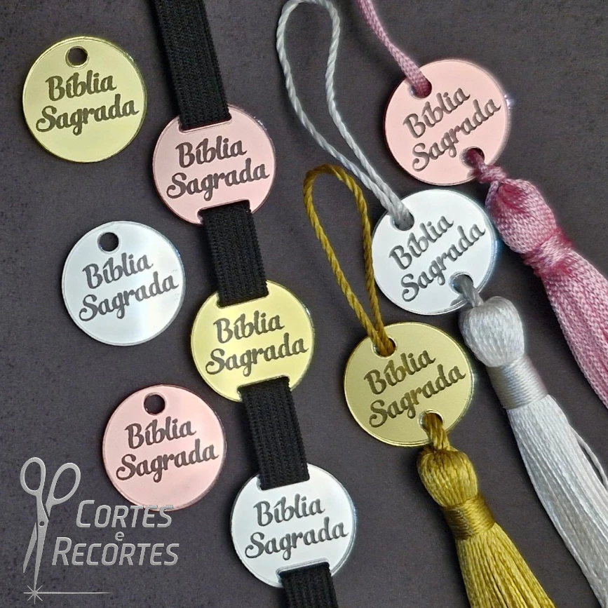Pingente / Passador “Bíblia Sagrada” – Acrílico Espelhado – Escolha Seu Modelo! em Oferta na Shopee