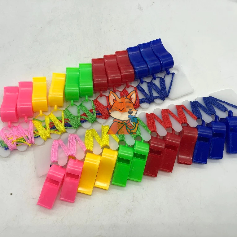 Kit c/ 12~60 Apitos Coloridos Infantil de Plástico com cordão para Festas Copa do Mundo Aniversário