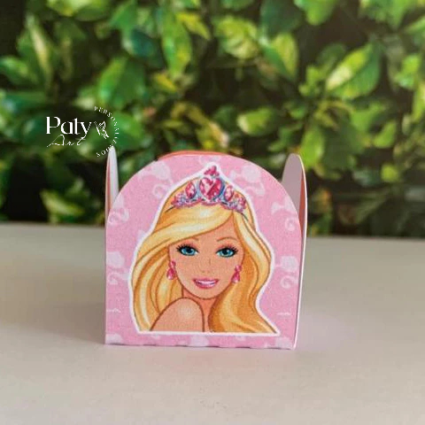 Forminha de doce brigadeiro Personalizada Barbie 4 pétalas Festa de aniversário Lembrancinha menina