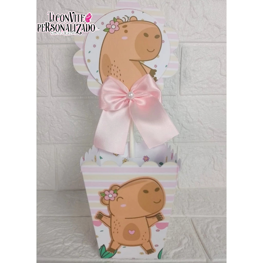 Centro de Mesa Cachepot Capivara menina Personalizados - Lembrancinhas - Festa Infantil - Aniversário