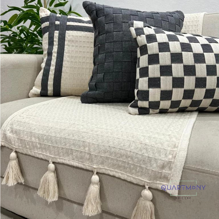 Kit Capa Almofada Tira Fita Cinza Peseira Pompom Passadeira Decorativa Sofa Cama Artesanal Moderno