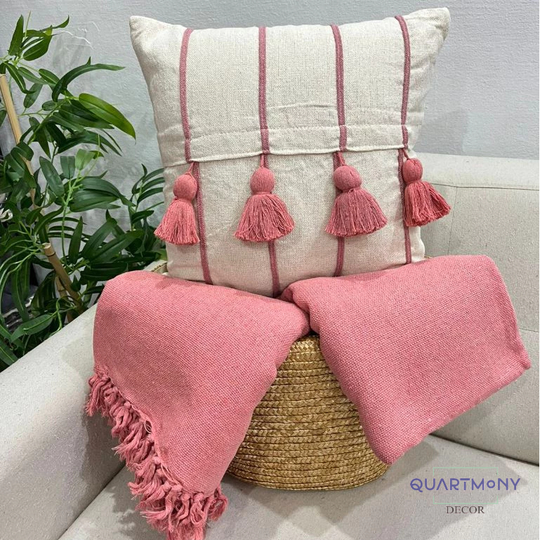 Kit Capa Almofada Pompom (1 Capa + 1 Manta) Listra Rose Decorativa Rustica Estilo Boho Chic