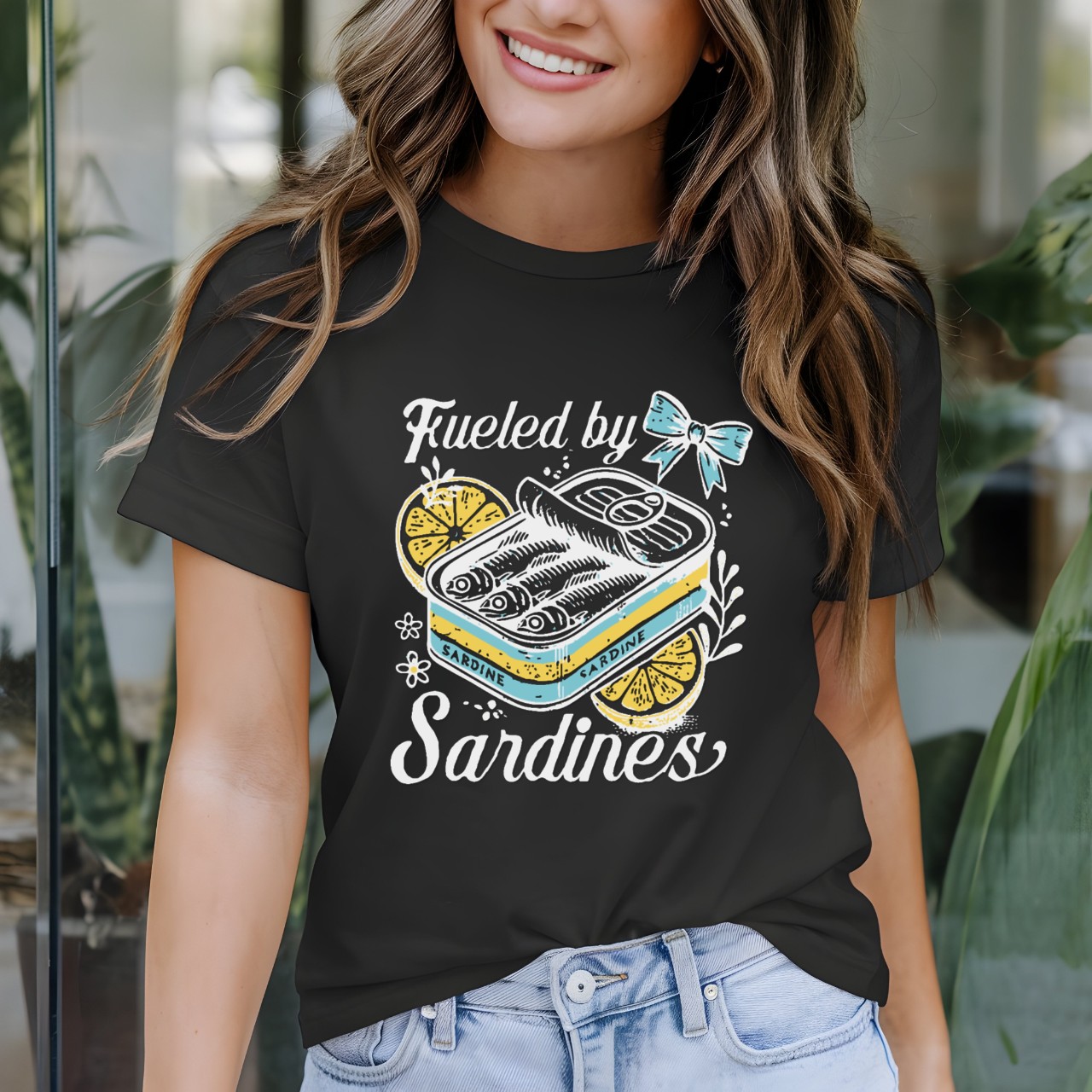 Camiseta Feminina T-shirt Estampa Lata De Sardinha Retrô Com Limões E Laço Azul Divertida 100% Algodão