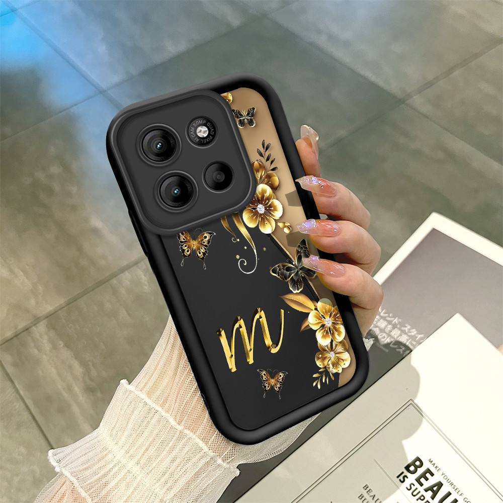 Capinha Estampa Letra Flor Para Motorola Moto G15 Capa Macia Silicone Preta Caso
