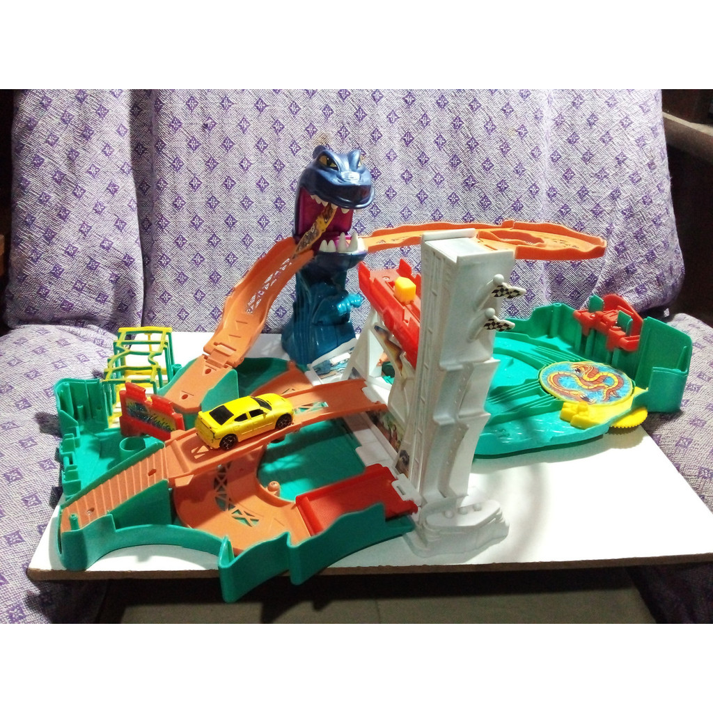 Pista Hot Wheels Sharkbite Bay Playset - Hasbro (2008)