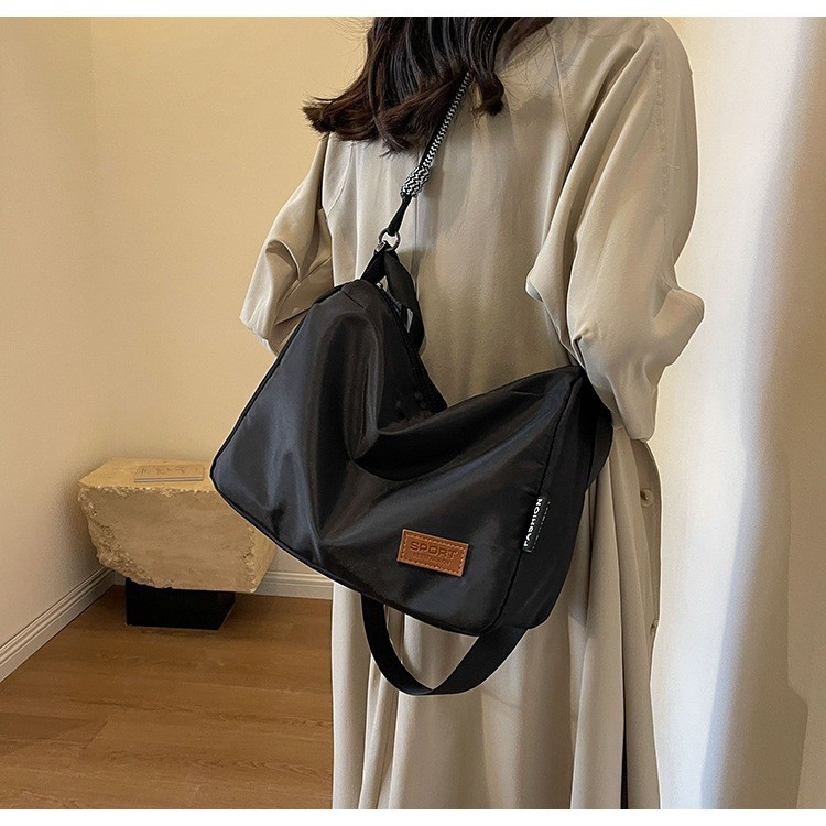 Bolsa Crossbody de grande capacidade em tecido de Nylon preta Vendido(s) - Variação: