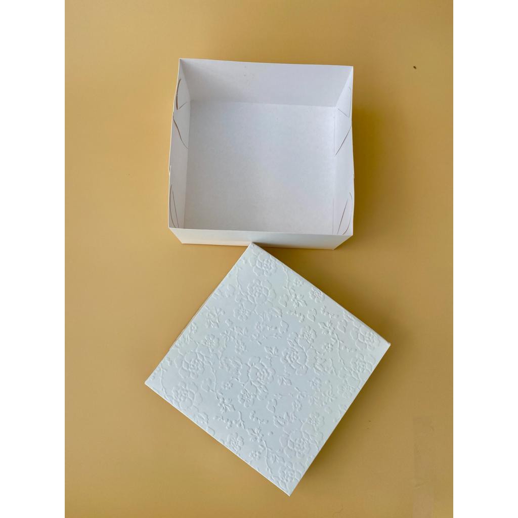 15 caixa para presente 15x15x7 cm