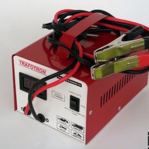 Carregador de Bateria Cv50 carga rapida 50Ah e carga lenta 10Ah