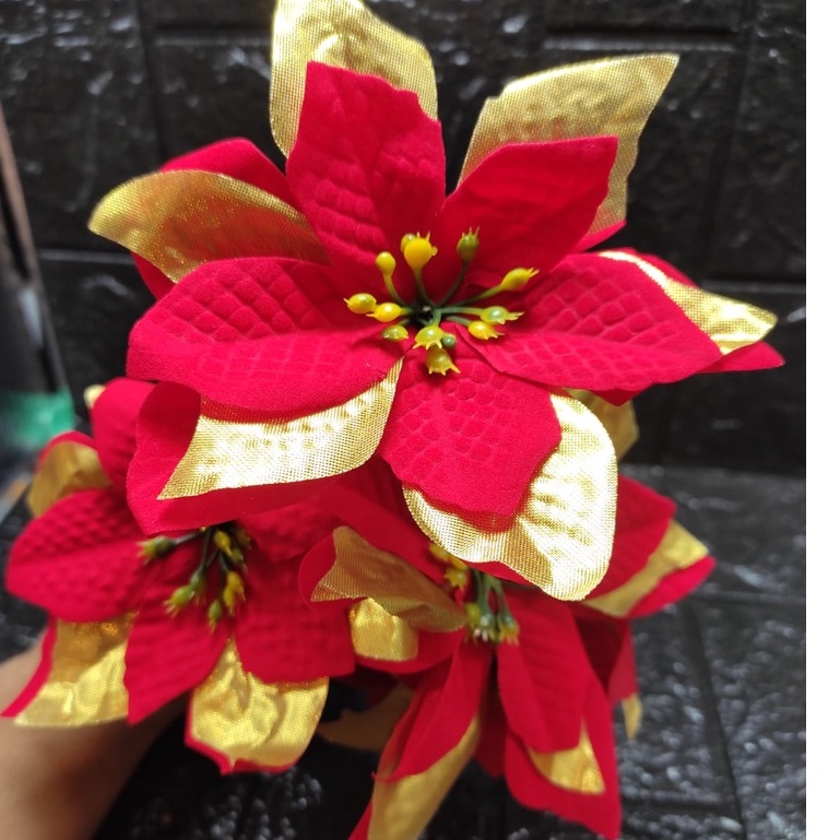 Buquê Flor artificial natal natalina vermelha c/ dourada decoração arranjo  de flor | Shopee Brasil