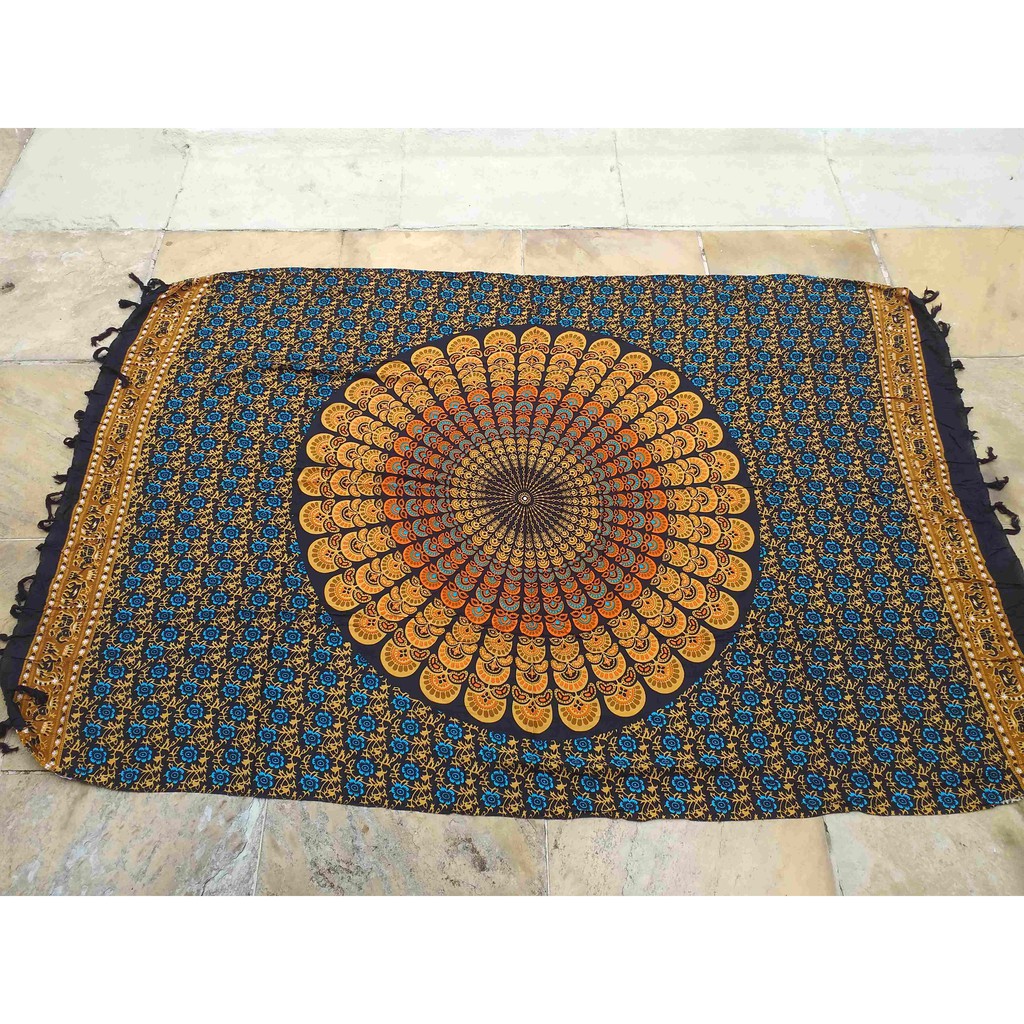 Canga de Praia estampa Mandala Ouro