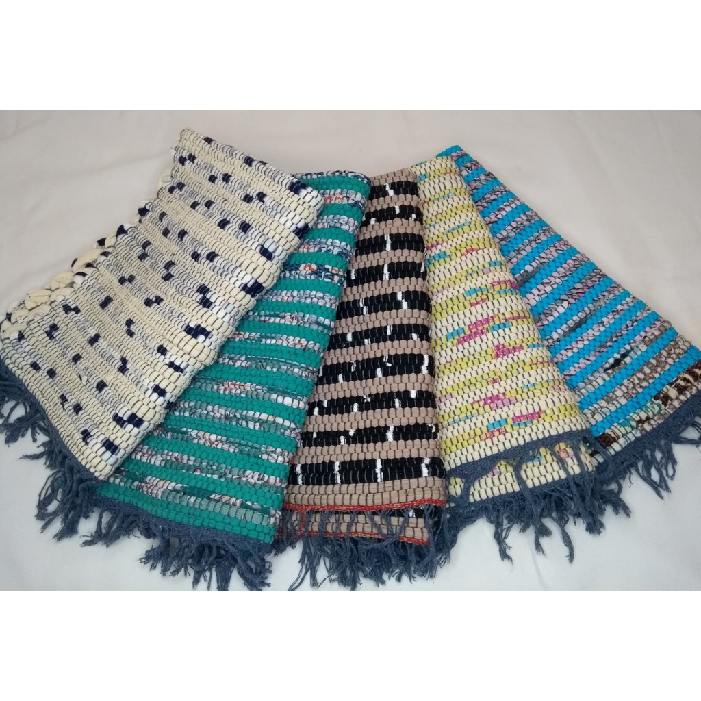 Tapete Tear Tiras Artesanal Para Sala Quarto Banheiro Cozinha - Sortido em Oferta na Shopee