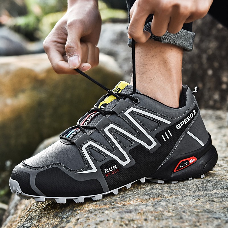 salto alto com tornozeleira