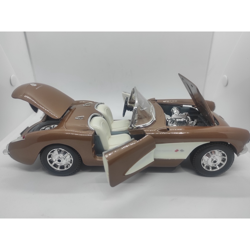 Miniatura Carro Carrinho Colecionável Coleção Chevrolet Corvette 1957 1/18 Antigo Raridade