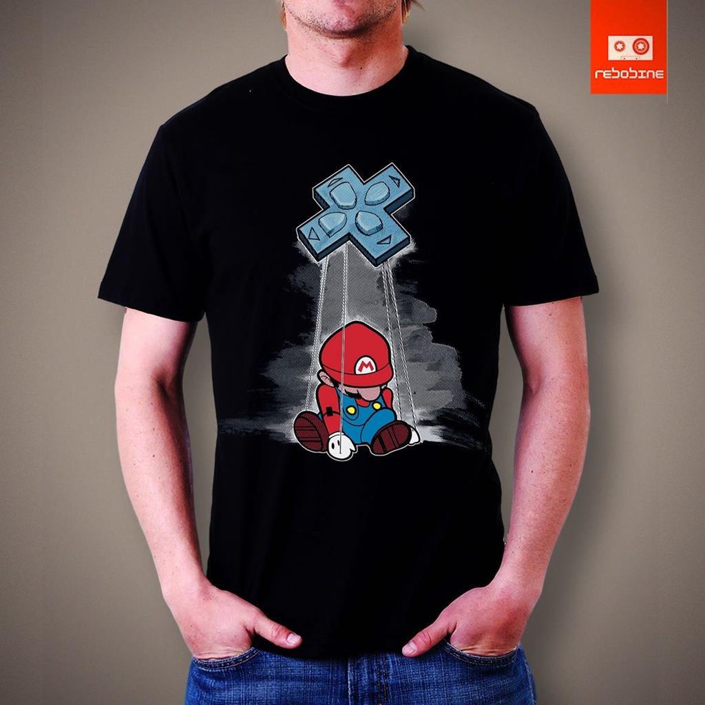 Camiseta Mario Bros Sob Controle Nintendo Video Game Retro
