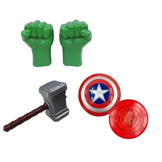 Kit LUXO Brinquedo 03 peças: Escudo + Par de Luvas Soco + Marreta Martelo Brinquedo Plástico