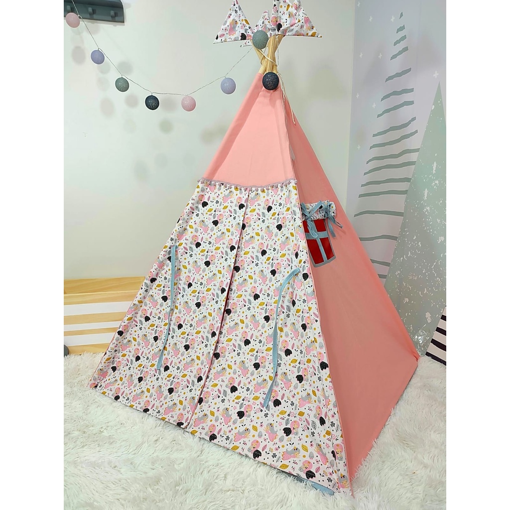 Cabana Infantil Barraca Tenda Com Colchonete + Bandeirinhas