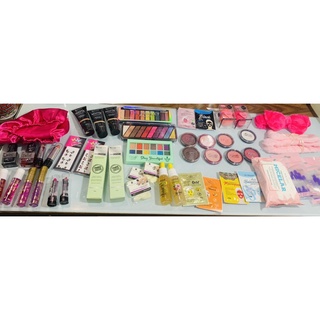 Kit Revenda maquiagem 2 com 48 itens