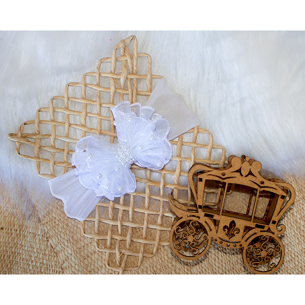 Faixa de cabelo bebê na meia de seda com perolas laço batizado infantil em Oferta na Shopee