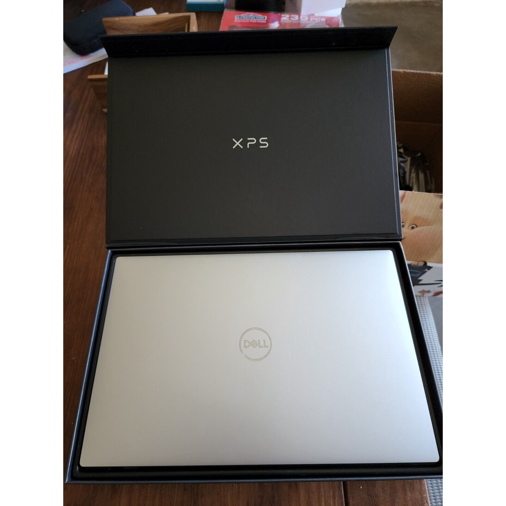 Dell XPS 15 9510 Laptop 15.6" OLED Touch Intel i9-11900H 1TB SSD 32GB RAM