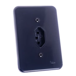 Tomada 3 Pólos 10a Linha Pollar Black Radial