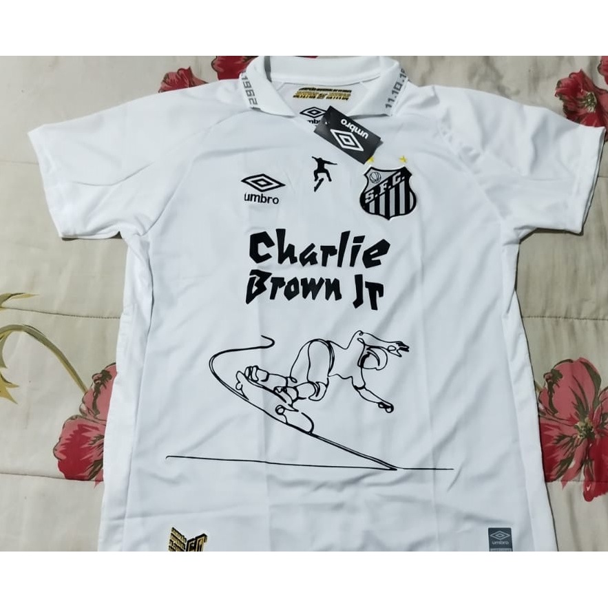 Camiseta do Santos Umbro Charlie Brown Jr. Nossas Histórias - Masculina