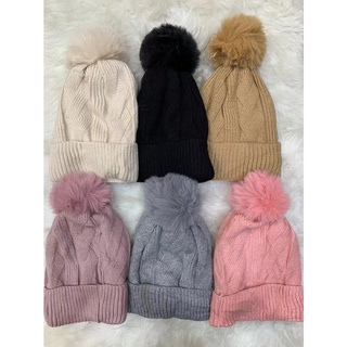Touca Feminina Inverno Toca Forrada Com Pompom De Pelúcia adulto