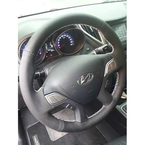 Capa de Volante Costurada Premium  HB20 Linha Branca