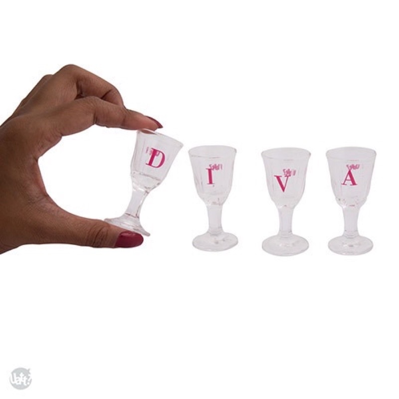Conjunto de Mini Taça DIVA - vidro - (Com 4 Unidades ) Uatt?