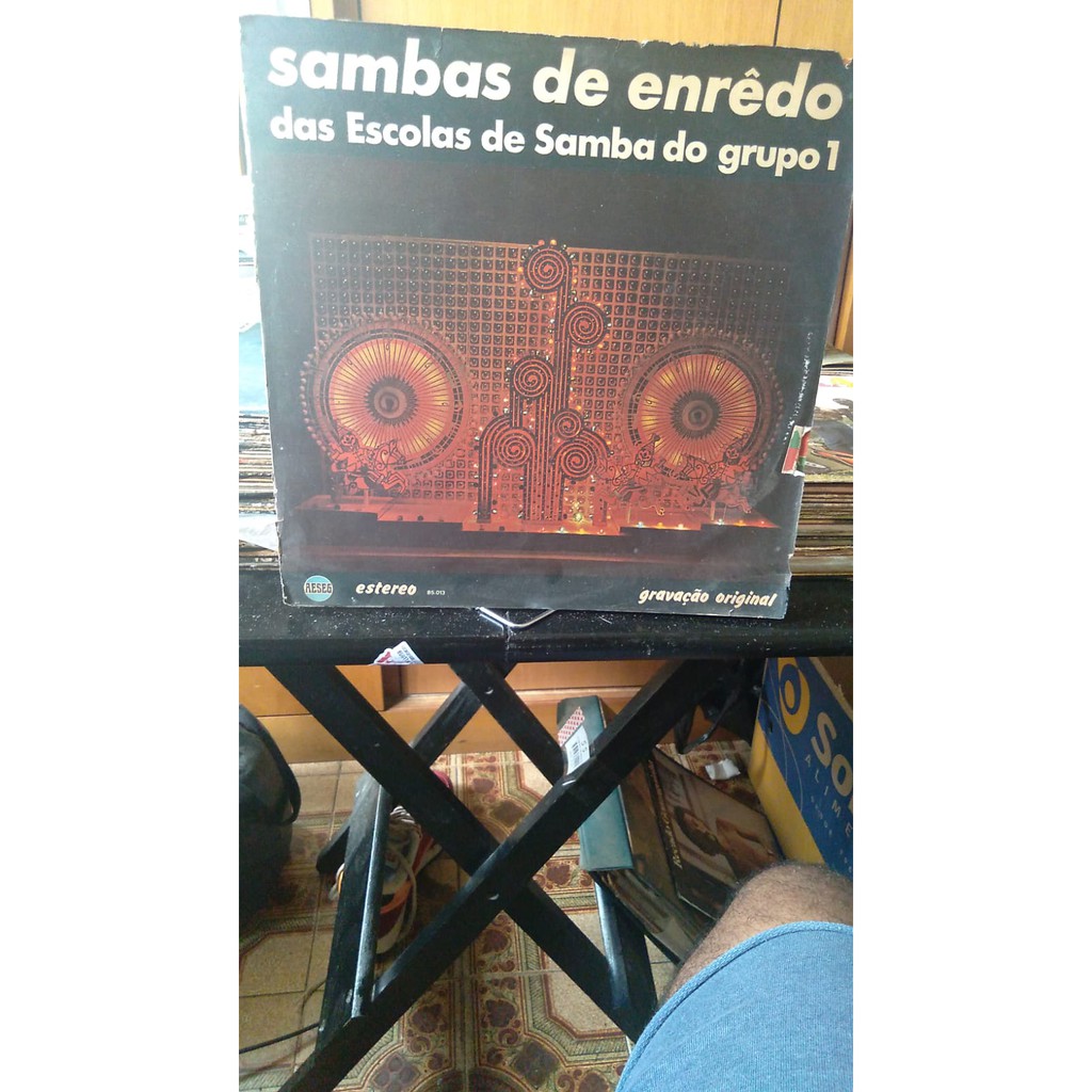 LP Sambas de Enredo do Grupo 1A Carnaval 1972 AESEG Com Encarte